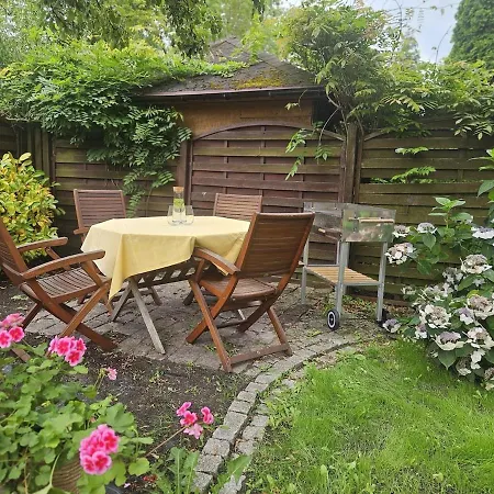 度假居 Goldenberg House 科沃布热格